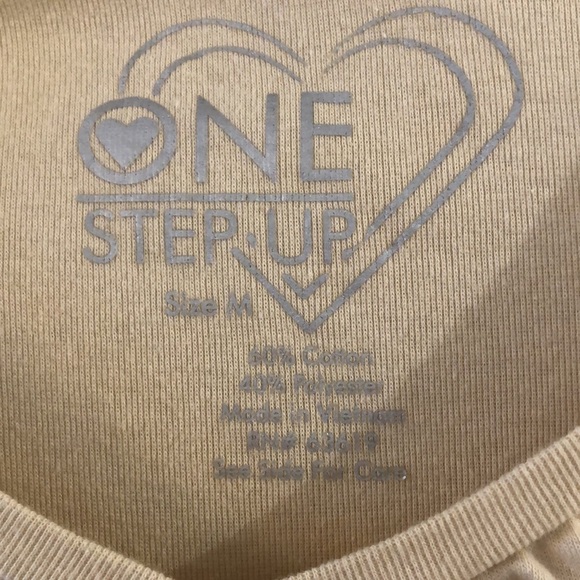 One Step Up Top - Picture 3 of 3